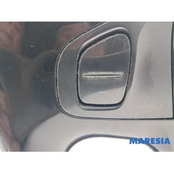 Renault - Captur - Steering wheel