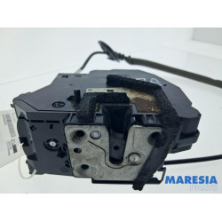 Renault - Captur - Rear door mechanism 4-door, right