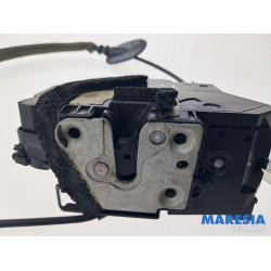 Renault - Captur - Door lock mechanism 4-door, front left