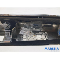 Renault - Captur - Decorative strip tailgate