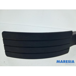 Renault - Captur - Accelerator pedal