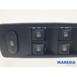 Renault - Captur - Multi-functional window switch