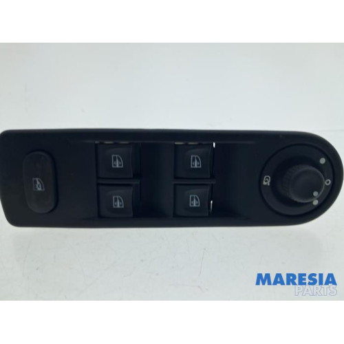 Renault - Captur - Multi-functional window switch