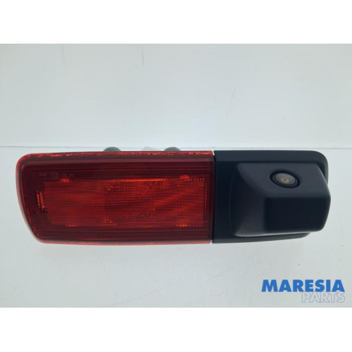 Opel - Vivaro - Extra Remlicht midden