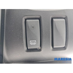 Opel - Vivaro - Dashboard vent