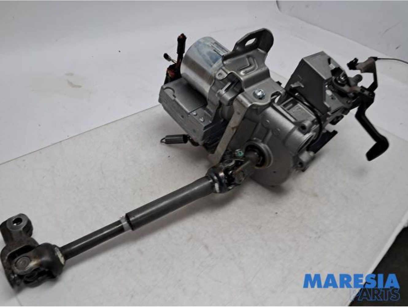 Renault - Clio - Steering column housing