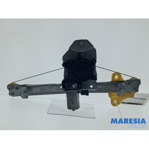Renault - Clio - Rear door window mechanism 4-door, left