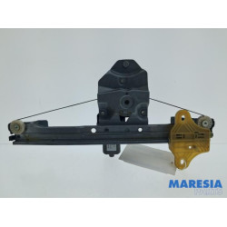 Renault - Clio - Rear door window mechanism 4-door, right