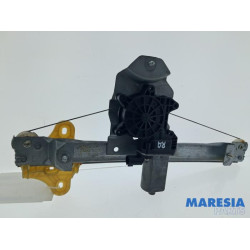 Renault - Clio - Rear door window mechanism 4-door, right