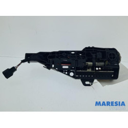 Renault - Clio - Front door handle 4-door, right