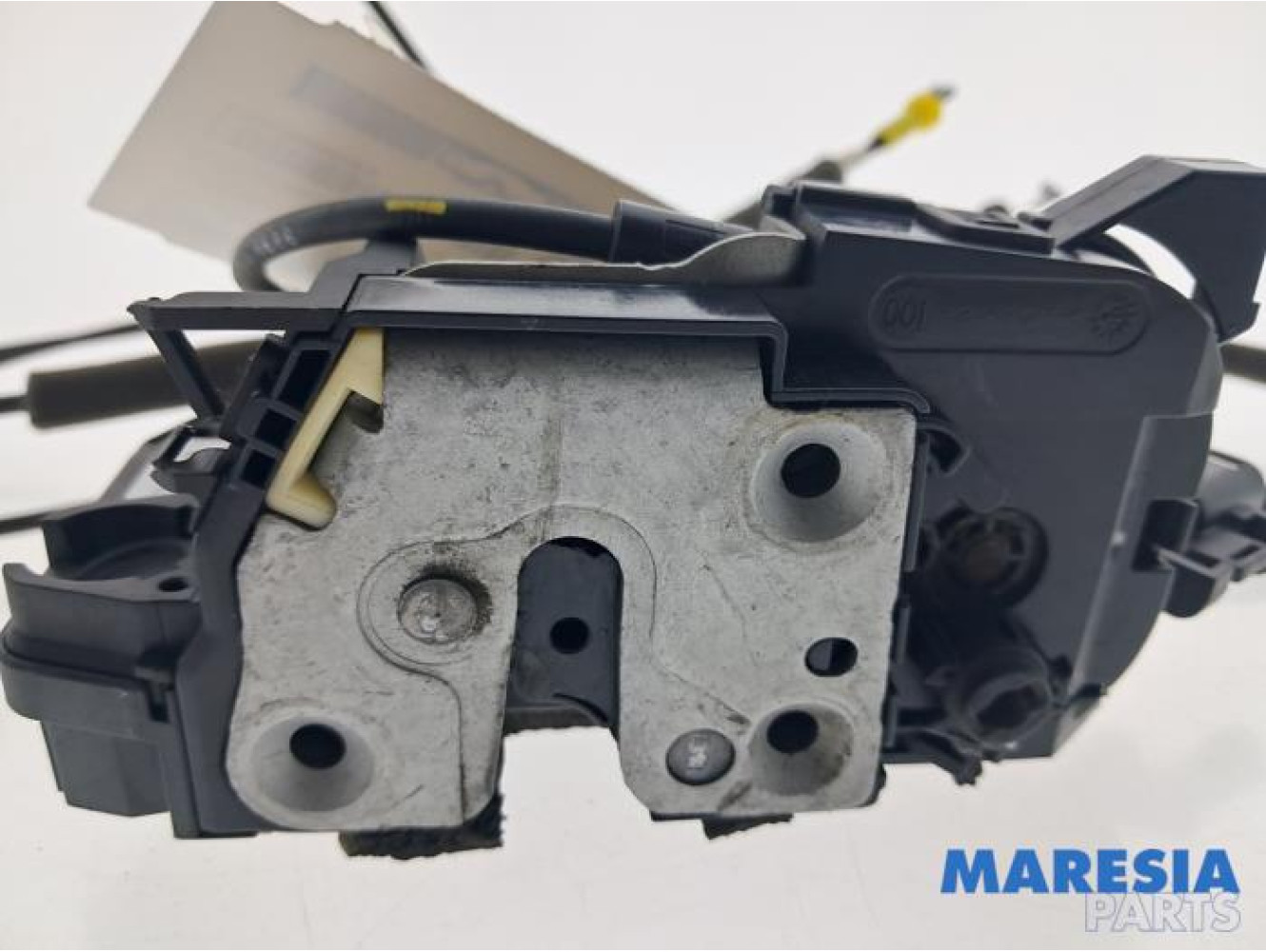 Opel - Vivaro - Sliding door lock mechanism, right