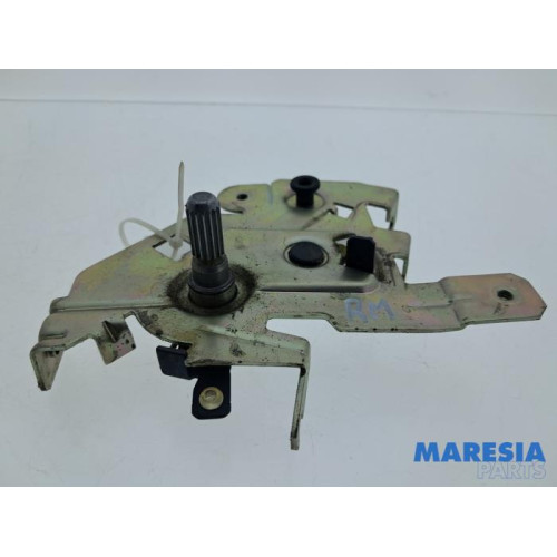 Opel - Vivaro - Sliding door lock mechanism, right