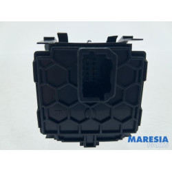 Renault - Clio - AIH headlight switch