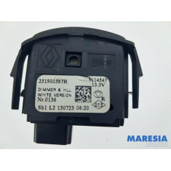 Renault - Clio - AIH headlight switch
