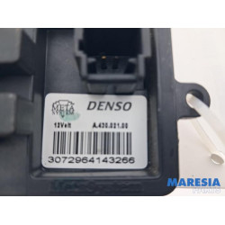 Renault - Clio - Heater resistor