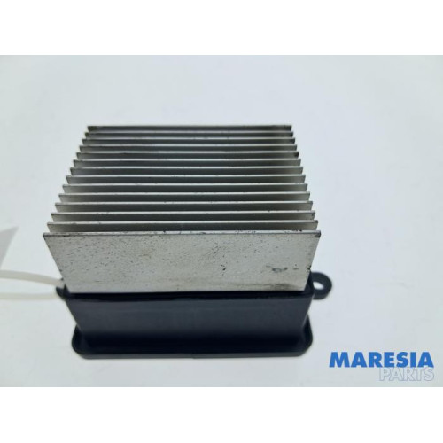 Renault - Clio - Heater resistor