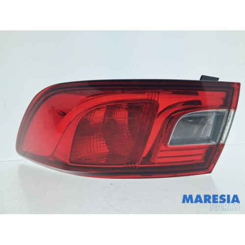 Renault - Clio - Taillight, right