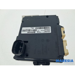 Opel - Vivaro - Central door locking module