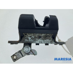 Opel - Vivaro - Tailgate lock mechanism