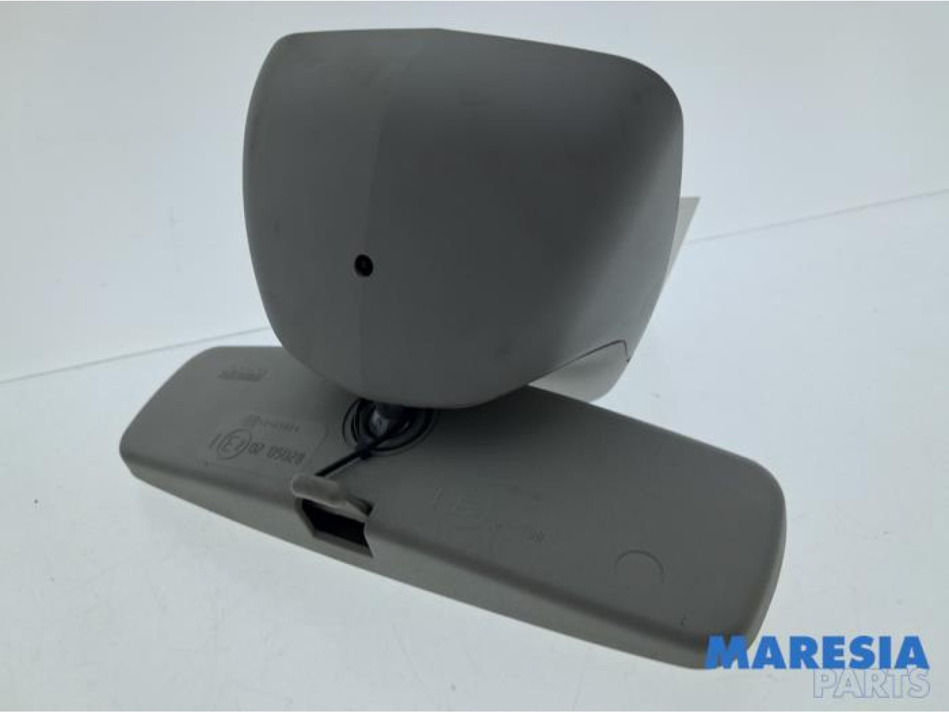 Renault - Clio - Rear view mirror