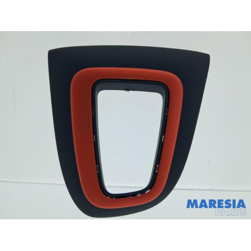 Renault - Clio - Cover, miscellaneous