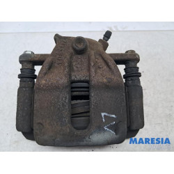 Renault - Captur - Front brake calliper, left