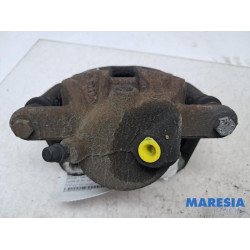 Renault - Captur - Front brake calliper, left