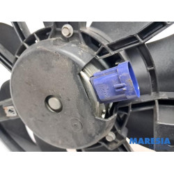 Renault - Captur - Kühlgebläse Motor