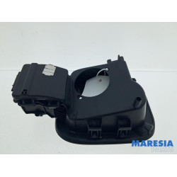 Renault - Captur - Tank cap cover