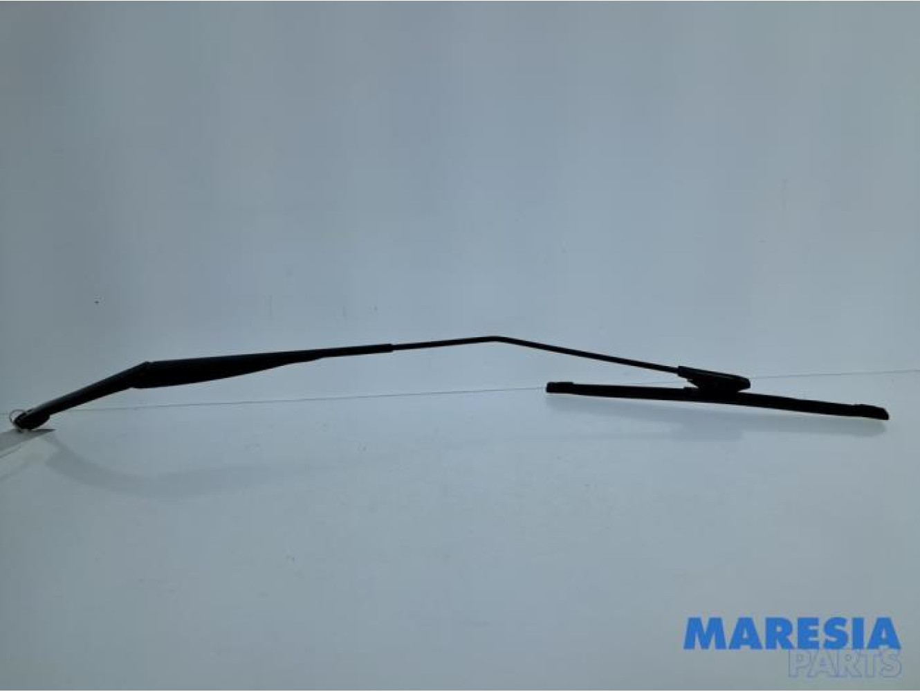 Renault - Captur - Front wiper arm