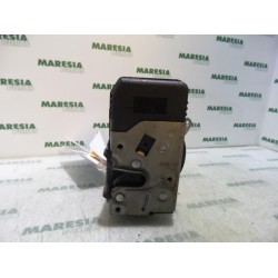 Renault - Trafic - Front door lock mechanism 4-door, right