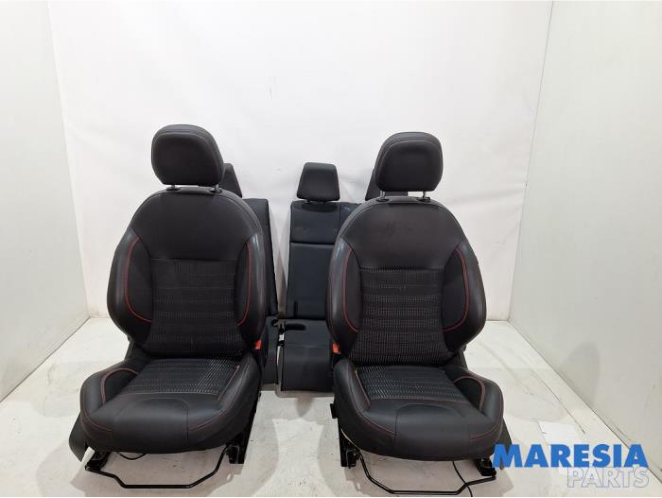 Peugeot - 2008 - Verkleidung Set (komplett)