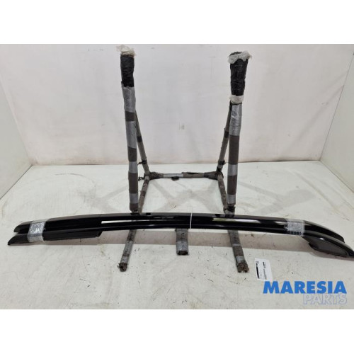 Peugeot - 2008 - Dakrail set