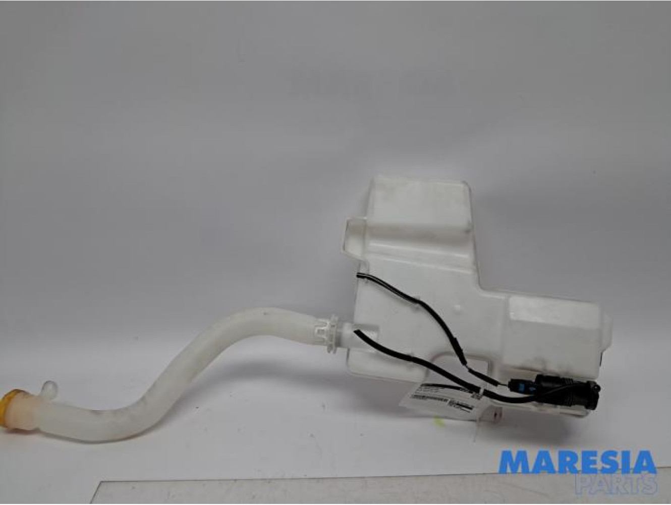 Opel - Vivaro - Front windscreen washer reservoir