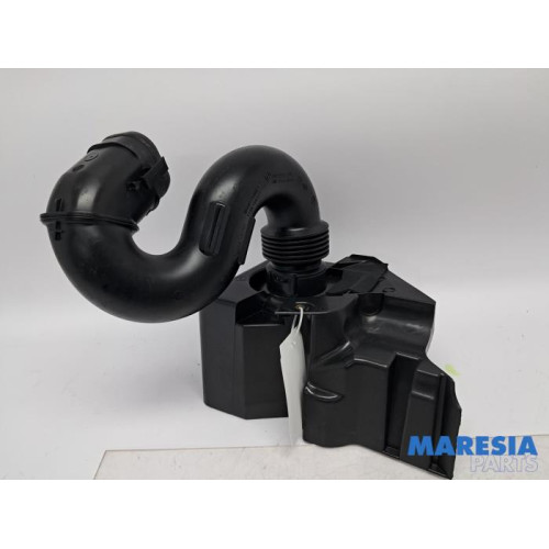Opel - Vivaro - Air intake hose
