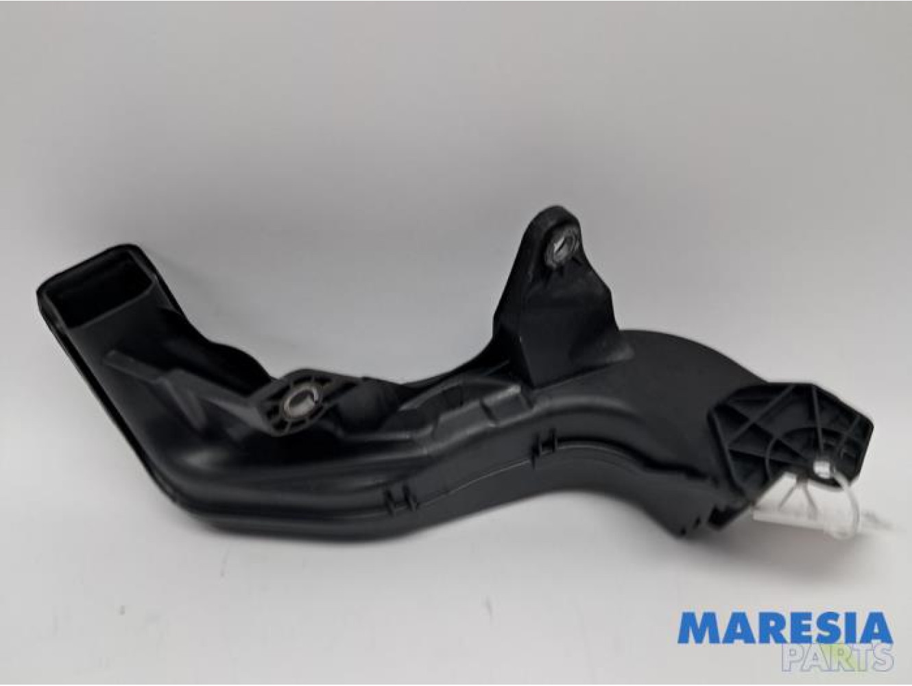 Opel - Vivaro - Air intake hose