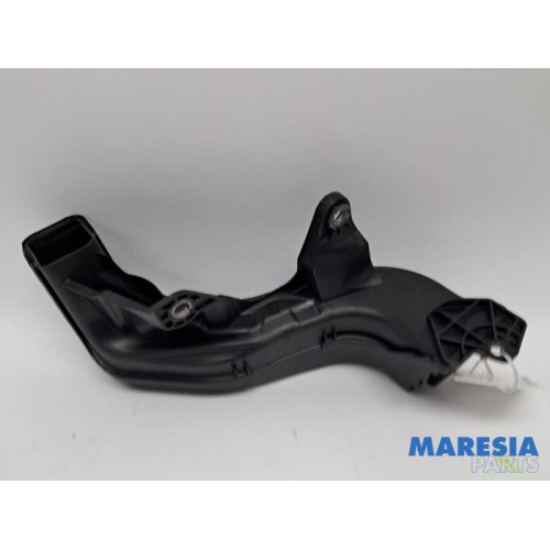 Opel - Vivaro - Air intake hose