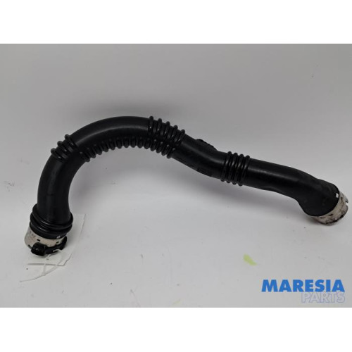 Opel - Vivaro - Intercooler tube