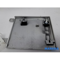 Opel - Vivaro - Tank Klep