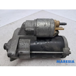 Opel - Vivaro - Starter