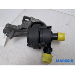 Opel - Vivaro - Additional water pump