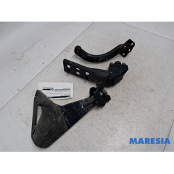 Opel - Vivaro - Sliding door roller, right