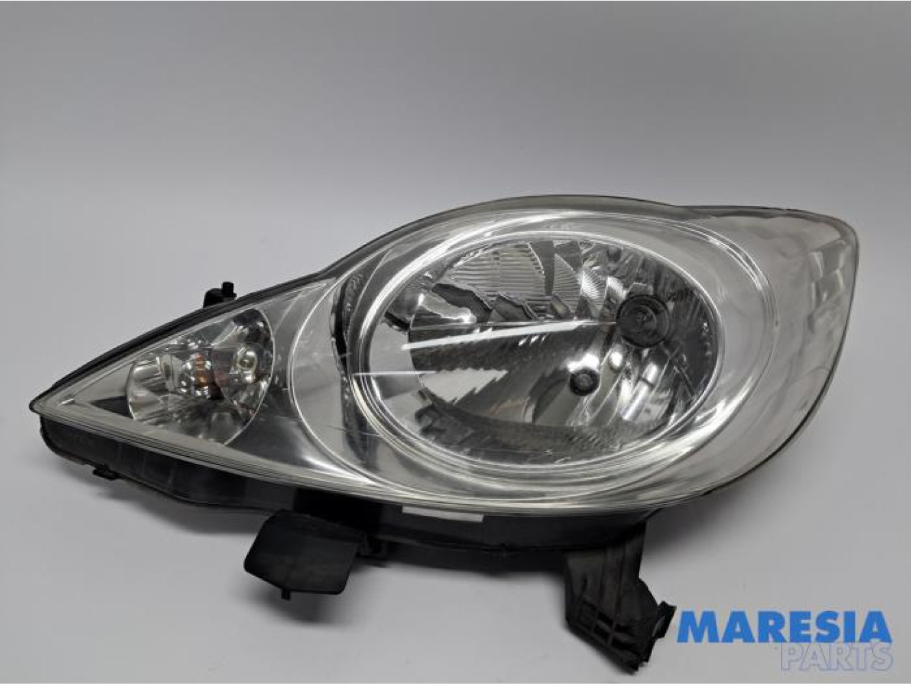 Peugeot - 107 - Scheinwerfer links