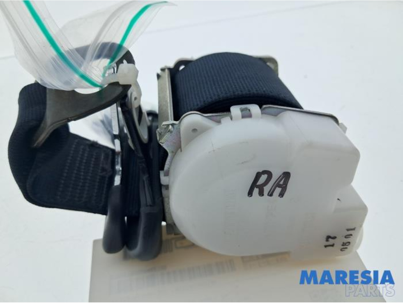 Peugeot - 107 - Rear seatbelt, right
