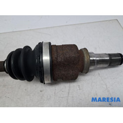 Peugeot - 107 - Front drive shaft, left
