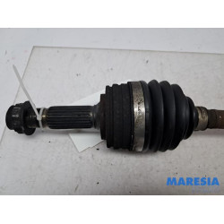 Peugeot - 107 - Front drive shaft, left
