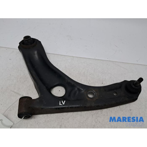 Peugeot - 107 - Querlenker unten links vorne