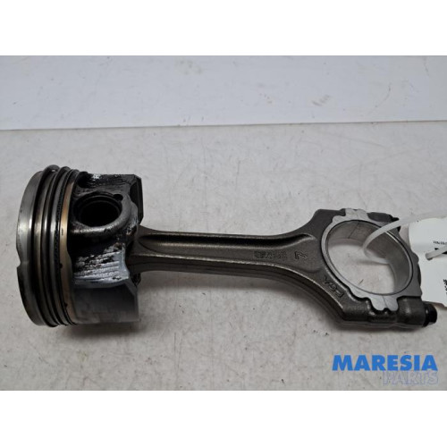 Alfa Romeo - Giulia - Connecting rod