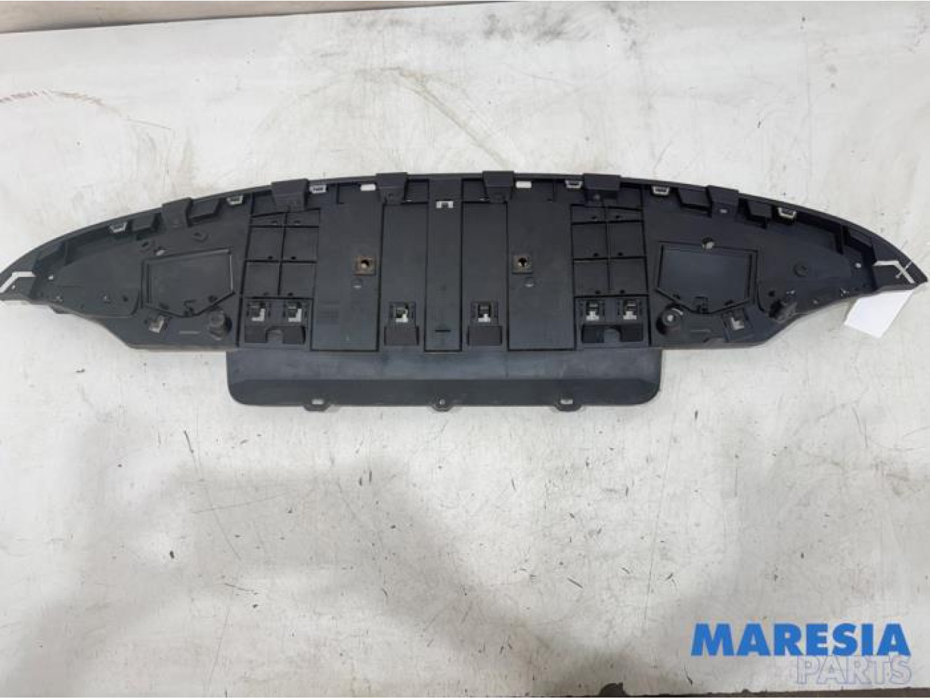 Renault - Twingo - Bumper onderplaat