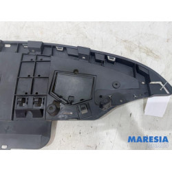 Renault - Twingo - Bumper onderplaat